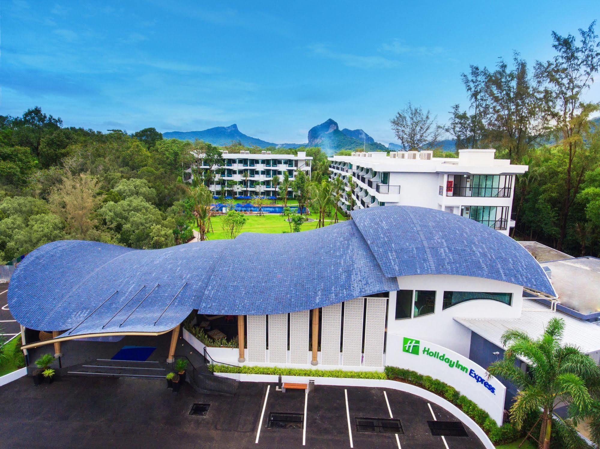 Holiday Inn Express Krabi Ao Nang Beach Exterior foto